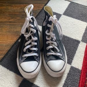 Black high top converse